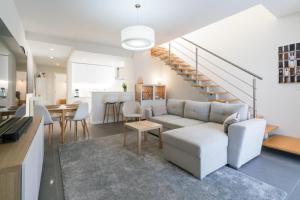 Χώρος καθιστικού στο Rooftop Alvor Apartment by Moje Holiday