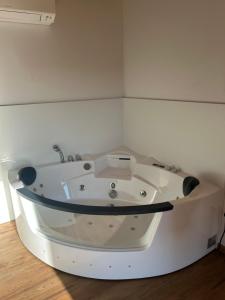 Koupelna v ubytování Ana Apartment