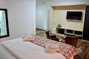 Afbeelding uit fotogalerij van Profi Boutique hotel in Katartal +34 foto's