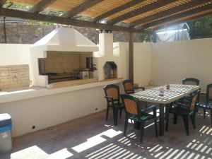 Patio alebo iná vonkajšia časť ubytovania Villa Kefali