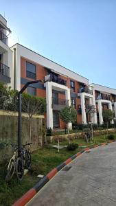 Gallery image of Lake By Apartment in Sauk