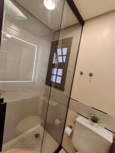 Un baño de No Coração de Gramado! Faça tudo a pé. Reformado!