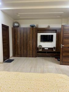 TV a/nebo společenská místnost v ubytování Kikki & Mikki Stay