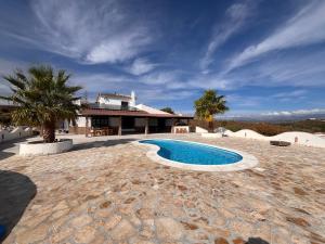 Bazén v ubytování Villa Flora nebo v jeho okolí