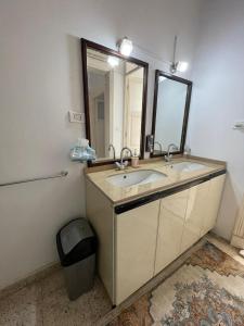 Koupelna v ubytování Caretta + 13 fotografií