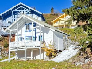 Budova, kde se chata nachází