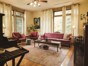 Posezení v ubytování Chateau Murdock Gite