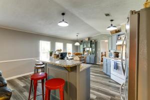 Η κουζίνα ή μικρή κουζίνα στο Quiet Country Living! Retreat Near Dtwn Waxahachie