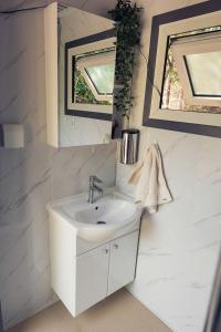 Φωτογραφία από το άλμπουμ του Spacious Bell Tent with Private Deck & Forest Access near Carson, Washington σε Carson +1 φωτογραφίες