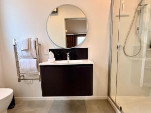 Ένα μπάνιο στο OHAU I Love 17