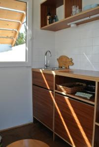 Kuchyň nebo kuchyňský kout v ubytování Vicentine Coast Art Cabins