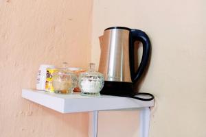 Ảnh trong thư viện ảnh của Budget Stays at Olivia Pines Guesthouse ở Krugersdorp