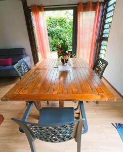 O zonă de relaxare la Faré blue lagoon