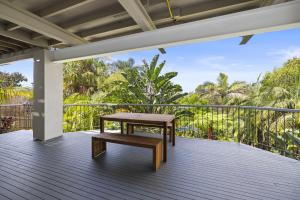 Balkón nebo terasa v ubytování Spacious 5-Bed Beach House with Ocean View