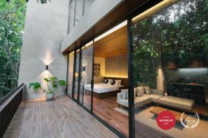 Postel nebo postele na pokoji v ubytování Piece Lio from Japan Managed by H Hospitality Group + 204 fotografií