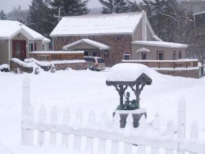 Elegant Room for a Romantic Getaway near Warren, Pennsylvania v zimě + 9 fotografií