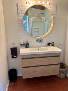 Ένα μπάνιο στο Elevation652 at Mt Bellevue in King Valley +50 φωτογραφίες