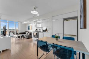 Η κουζίνα ή μικρή κουζίνα στο Urban Pro Suites