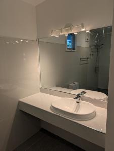 Ένα μπάνιο στο Banana Beach Club