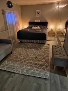 Postel nebo postele na pokoji v ubytování Happy husky home Rovaniemi