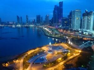 Uma visão geral de Cidade do Panamá ou uma vista da cidade tirada do hotel