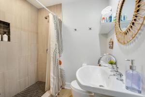 Ένα μπάνιο στο Entire Complex Steps To The Sand Sleeps 20 +46 φωτογραφίες