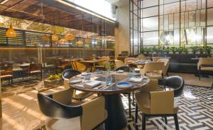 Posezení v ubytování Yogi Executive, Navi Mumbai