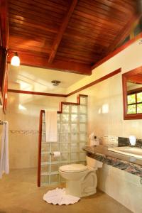 A bathroom at Aguila de Osa Rainforest Lodge