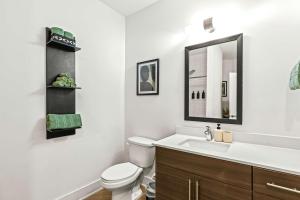 Ένα μπάνιο στο Luxury In Ga Tech