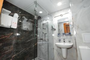 Afbeelding uit fotogalerij van Bogishamol Hotel in Andizan