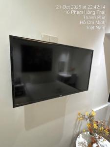 TV/trung tâm giải trí tại Coco Hotel