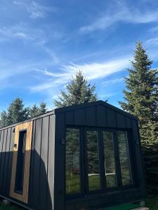 Budova, kde se prázdninový areál nachází