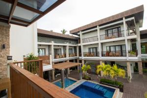 Bazén v ubytování Alima ARQ Beach Resort nebo v jeho okolí