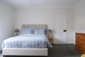 Ένα ή περισσότερα κρεβάτια σε δωμάτιο στο 128 Murray - Sassafras