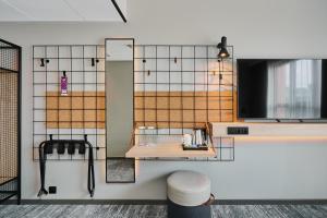 Η κουζίνα ή μικρή κουζίνα στο Moxy Warsaw City