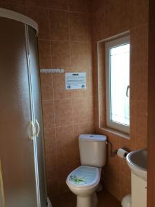 Koupelna v ubytování Dom wczasowy Max