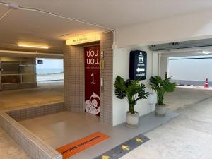 Ο χώρος του λόμπι ή της ρεσεψιόν στο Chorbnorn Hotel