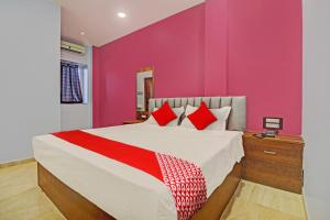 ItwāriにあるHotel O Rr Lodging And Boardingのギャラリーの写真 +18枚の写真