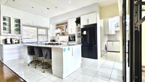 Кухня или мини-кухня в Makanaka Home
