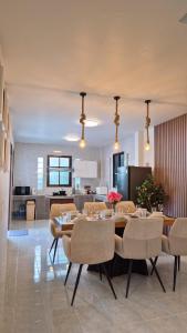 Et opholdsområde på 4 bedroom Lucky House Patong