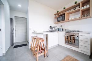 Η κουζίνα ή μικρή κουζίνα στο Ballito Mirage Hills