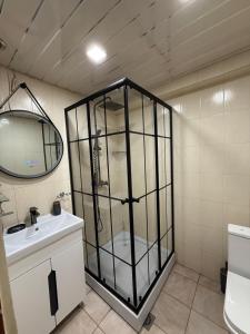 Koupelna v ubytování Nice apartments in Malibu Park