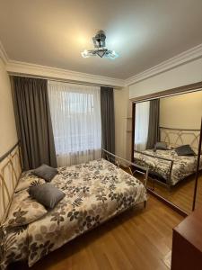 Postel nebo postele na pokoji v ubytování Nice apartments in Malibu Park