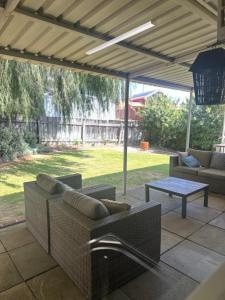 Χώρος καθιστικού στο 7 Salty Air Beach Shack Pets Ok 350m To The Beach! +30 φωτογραφίες