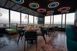 Restaurace v ubytování Pride Elite Chhatrapati Sambhaji Nagar