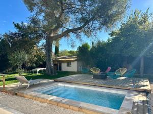 Πισίνα στο ή κοντά στο Villa Maguy - Piscine et jardin privée - Proche centre ville Aix en Provence - Parking - Boulodrome - Plancha
