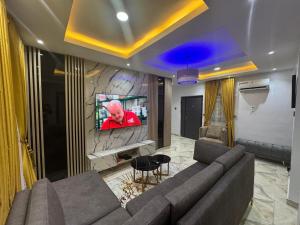 Μια τηλεόραση ή/και κέντρο ψυχαγωγίας στο 7th generation apartments