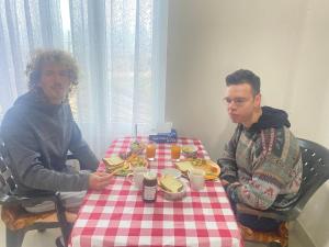 Jídlo v penzionu nebo okolí