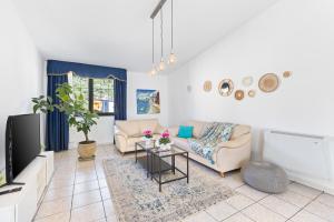 Μια τηλεόραση ή/και κέντρο ψυχαγωγίας στο Casa Cossu