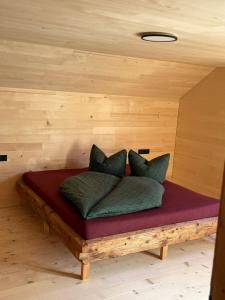 Postel nebo postele na pokoji v ubytování Bartles Hus